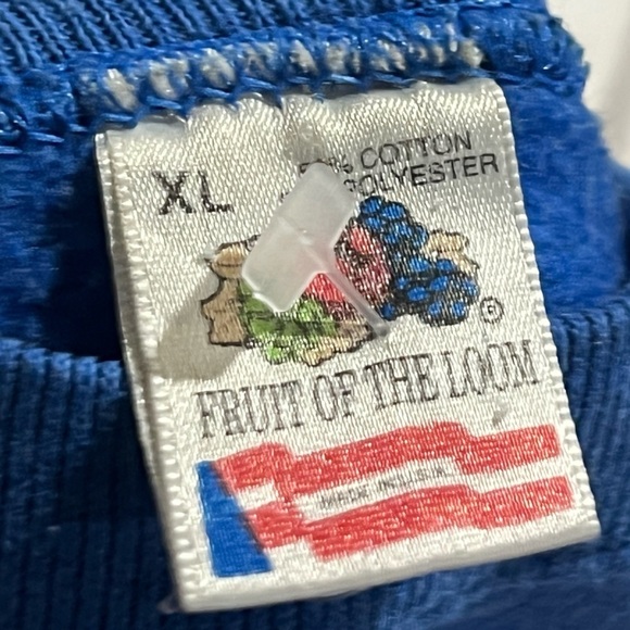 Vintage 80s Frank Guido's Seafood New York 1980s Crewneck Sweatshirt - Picture 4 of 4